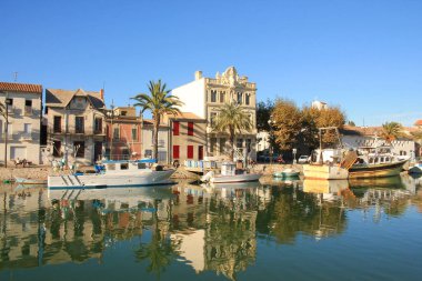 Balık tutma Grau bağlantı noktası du roi, occitanie bölge Fransa'nın kıyısında bir sahil beldesi