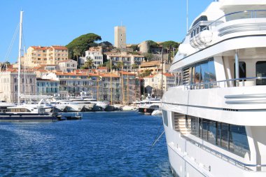 Eski şehir ve liman Cannes, French Riviera, Fransa