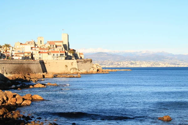 Stary Ufortyfikowane Miasto Antibes Oraz Słynnego Muzeum Picassa Lazurowe Wybrzeże — Zdjęcie stockowe