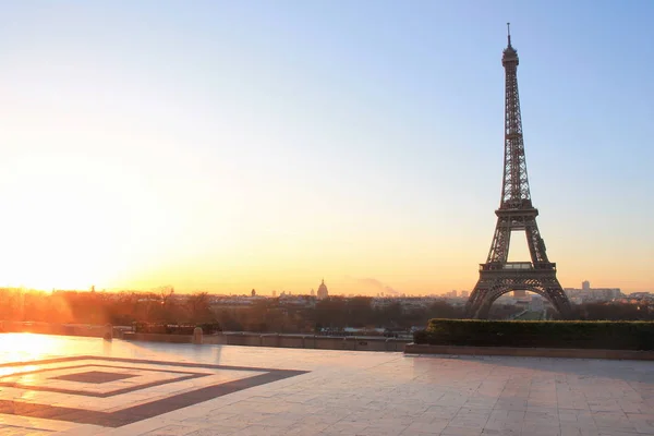 Amazing Sunrise in Paris, The Eiffel Tower