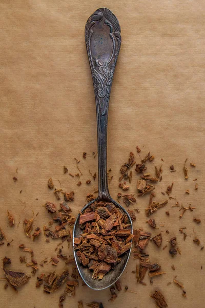 Crushed Oak Bark Old Spoon Lies Paper Surface — Stock Photo, Image