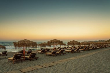 Tropikal Beach güzel gün batımı.