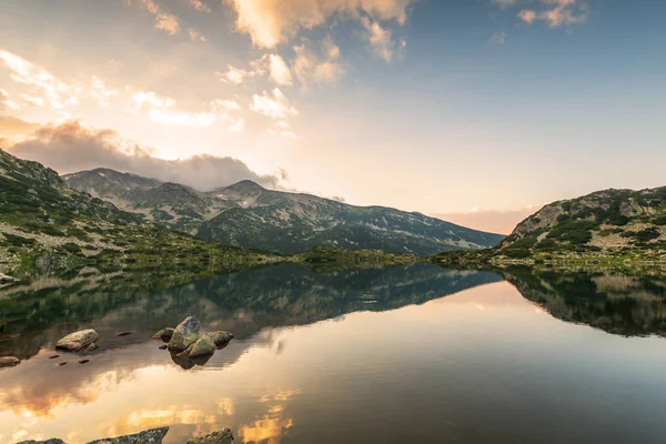 Озеро Попово Безбологе Болгария Горное Отражение Летом — стоковое фото