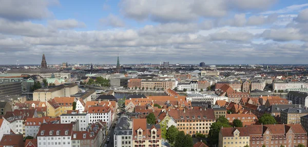 Copenhague, Dinamarca vista desde arriba en un día soleado — Foto de Stock