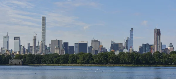 Central park lake — Stock Photo, Image