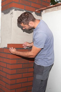 Yeni cephe üzerinde iş bitirme.