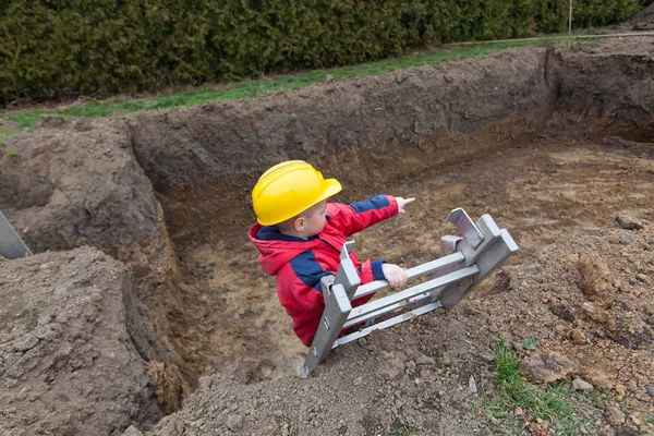 sevimli küçük işçi