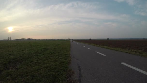 Menino Bonito Andando Bicicleta Menino Andando Bicicleta Longo Caminho Ciclo — Vídeo de Stock