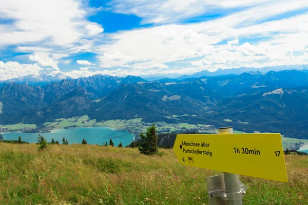 Hermoso Paisaje Montaña Con Lago Alpino — Foto de Stock