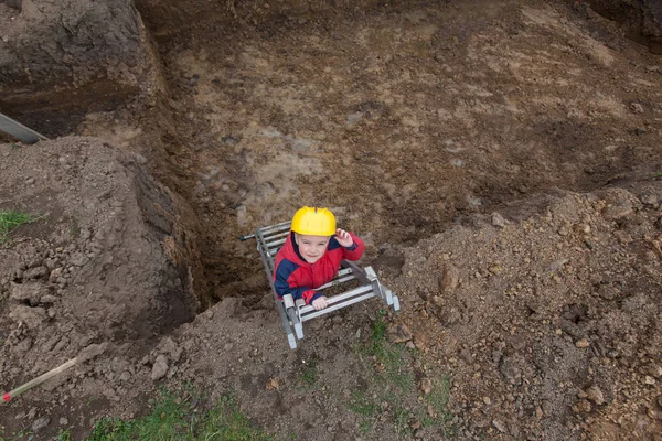 Pequeño trabajador — Foto de Stock