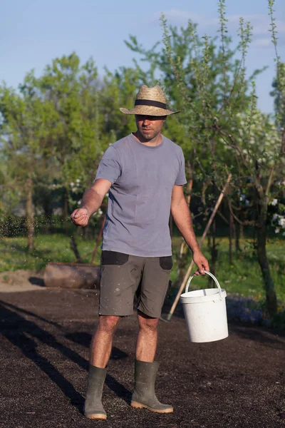 Gardener Laying Out New Grass Establishment Turf Shallow Dof — Stock Photo, Image