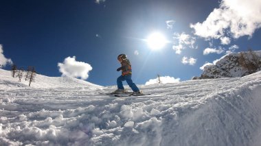 Küçük çocuk Kayak