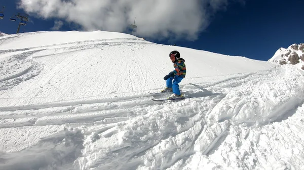 Menino esqui — Fotografia de Stock