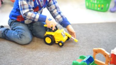 Çocuk oyun makinesi