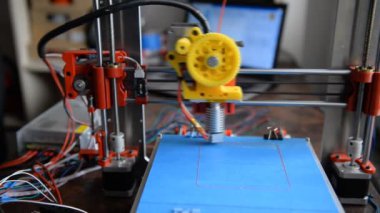 3D yazıcı bölümü yazdırır