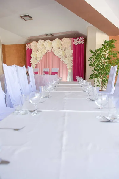 Serving of festive tables, Preparation for a festive dinner in a restaurant.