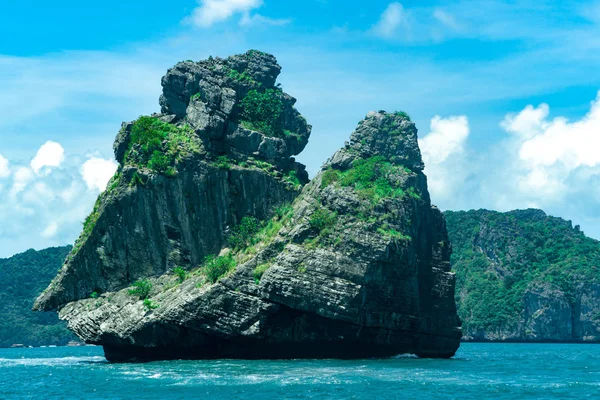Ulusal Ang Thong Marine Park monkey rock