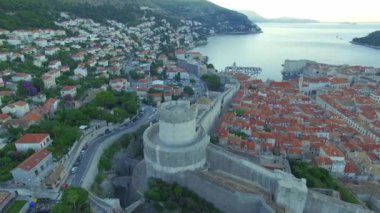 Dobruca eski şehir güneş doğmadan önce havadan görünümü