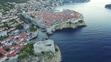 Dobruca eski şehir güneş doğmadan önce havadan görünümü