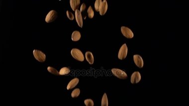 boşlukta siyah zemin badem