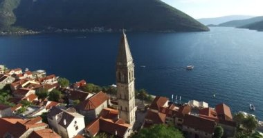 Aziz Nikolaos Kilisesi Perast, Karadağ için havadan görünümü