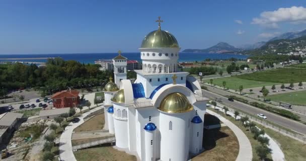 Iglesia Ortodoxa de San Jovan Vladimir en Montenegro — Vídeos de Stock