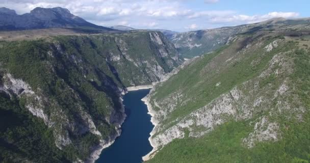 Aerial view of famous Piva Canyon with its fantastic reservoir in Montenegro — Stock Video