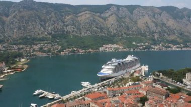 Karadağ Kotor Körfezi üzerinde seyir