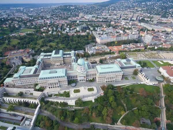 Vista aérea del Palacio Real de Budapest — Foto de Stock