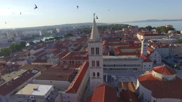 Eski şehir Zadar havadan görünümü. — Stok video