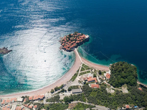 Ilha Sveti Stefan em Budva, Montenegro — Fotografia de Stock