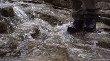 dere, yürüyüşler su geçiş adam