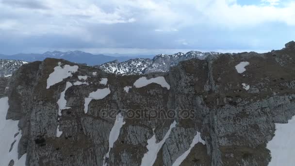 Flygfoto över Durmitor berg av Montenegro — Stockvideo