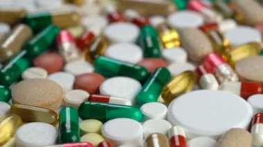 tabletler ve hapları bir turntable döndürmek