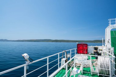 Zadar, Hırvatistan - 20 Temmuz 2016: feribotla - Brbinj yolu