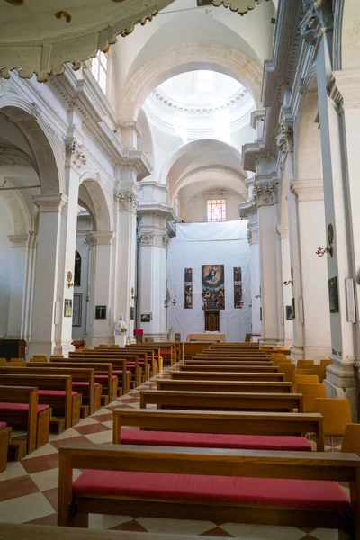 Dubrovnik, Hırvatistan - 19 Temmuz 2016: Varsayım bakire Mary Katedrali