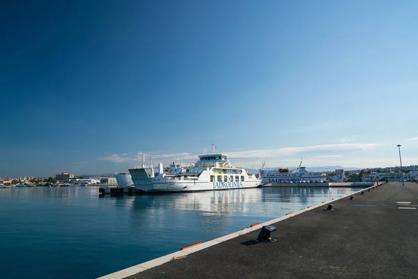 Zadar, Croatia - July 20, 2016: Jadrolinija ferry boat in Gazenica port. — Stock Photo, Image