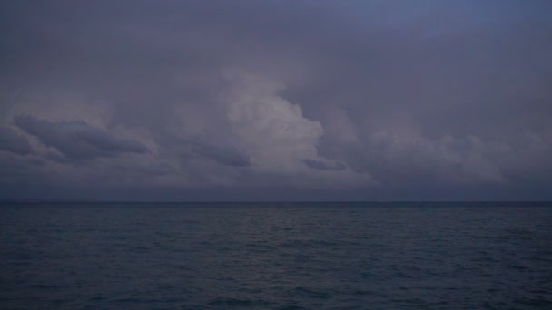 Gewitterwolken Blitzeinschlag — Stockvideo