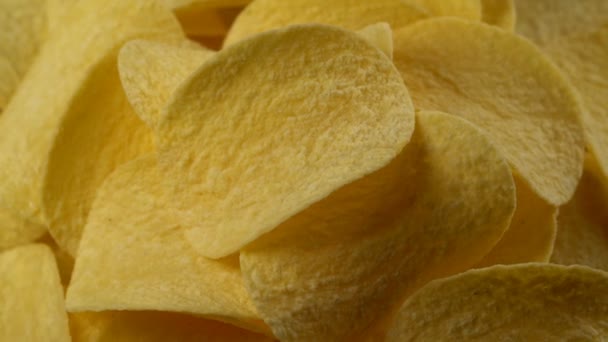 Batatas fritas rotativas — Vídeo de Stock