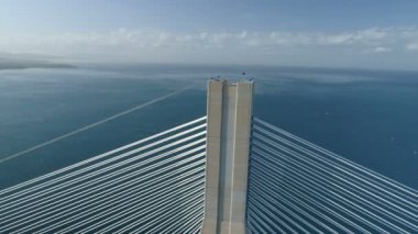 Uçuş üzerinde Charilaos Trikoupis köprü Rio-Antirio