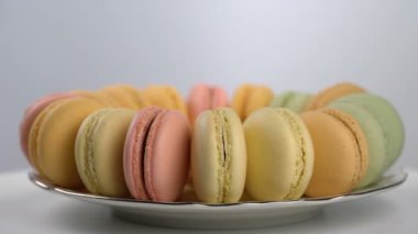 renkli Fransız macarons, gurme tatlı