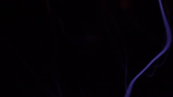 décharges abstraites dans la boule de plasma 