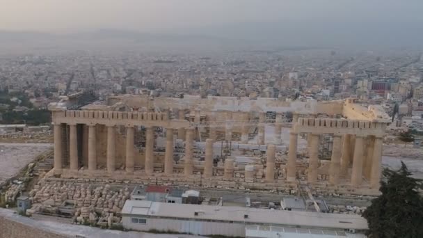 Flygfoto över Akropolis i Aten gamla citadellet i Grekland — Stockvideo