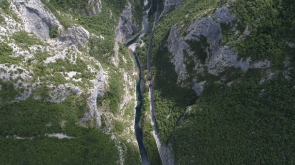 Morača river Canyon havadan görünümü — Stok video