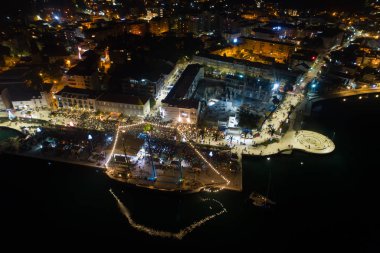 Tivat seti üzerinde yeni yıl kutlaması.