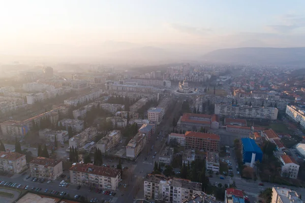 Gün batımında Podgorica şehrinin hava manzarası — Stok fotoğraf