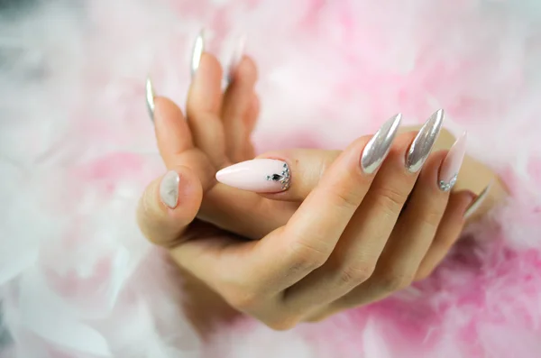 Nails pink and pearl with diamonds — Stock Photo, Image