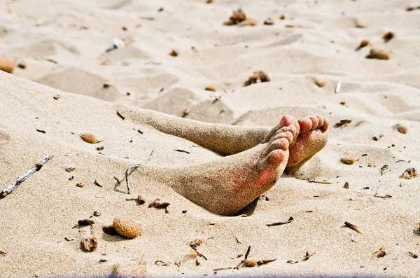 Lijk in het zand — Stockfoto