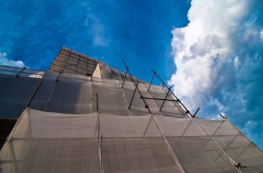 İskele demir boru mimarisi için çalışır