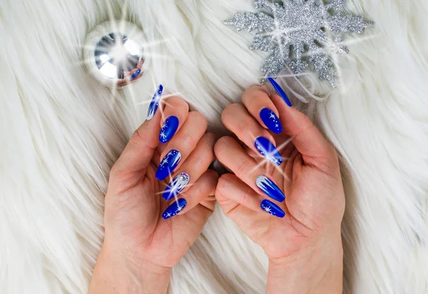 Christmas blue nails — Stock Photo, Image